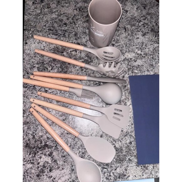 33 pcs Non-Stick Silicone Cooking Kitchen Utensils Spatula Set with Holder - Picture 4 of 16